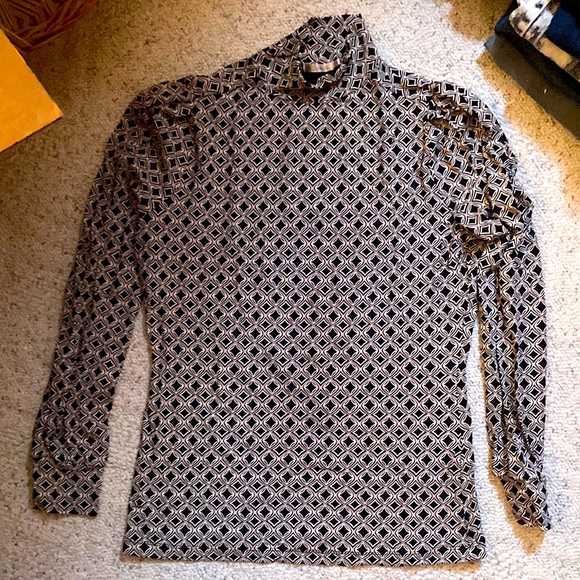 Very cute long sleeve shirt - Picture 1 of 2